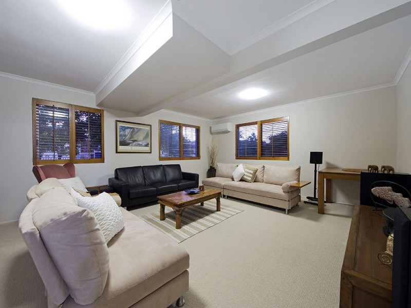 101 Picton Parade, Wynnum QLD 4178