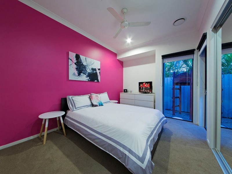 8 Torrens Cr, Wakerley QLD 4154