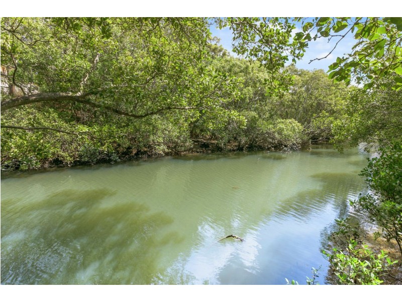 42 St Catherines Terrace, Wynnum QLD 4178