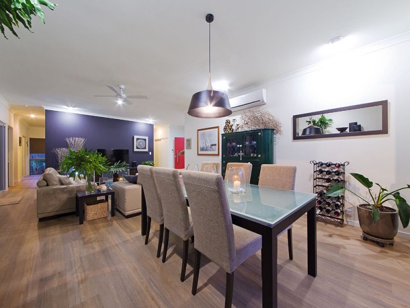 83 Mossvale Drive, Wakerley QLD 4154