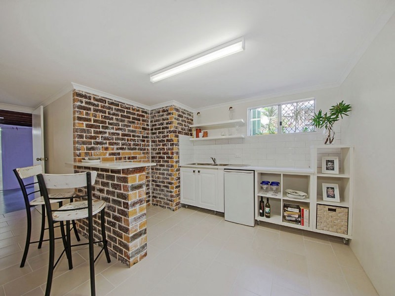 65 Barbara Street, Manly West QLD 4179