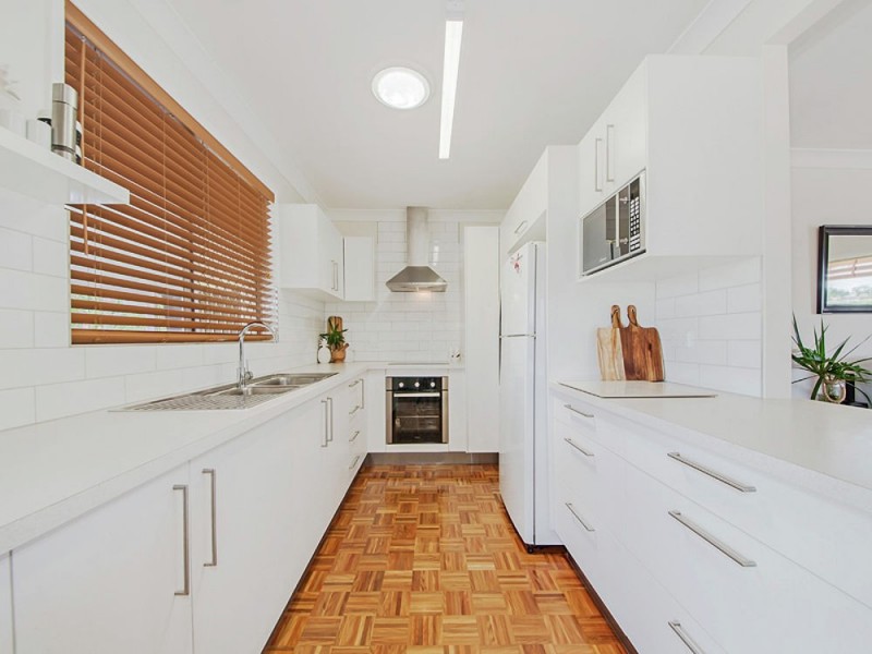 65 Barbara Street, Manly West QLD 4179