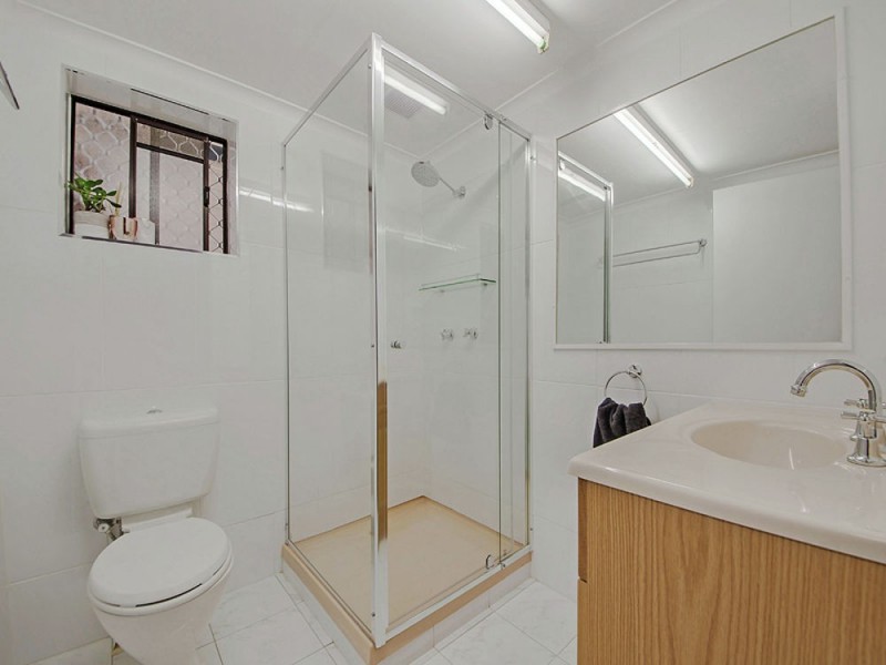 65 Barbara Street, Manly West QLD 4179