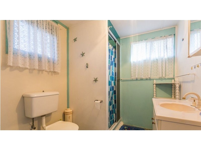 73 Malabar Street, Wynnum West QLD 4178