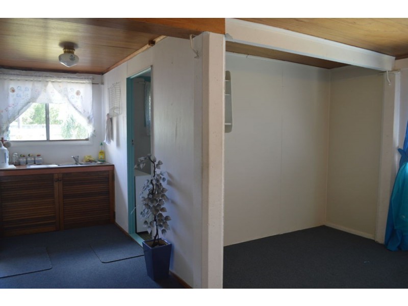 73 Malabar Street, Wynnum West QLD 4178