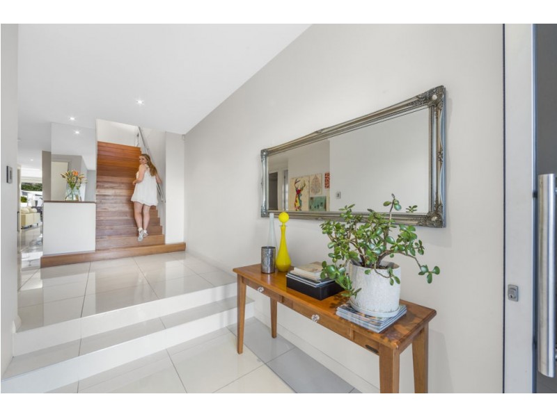 45 Oceana Terrace, Manly QLD 4179