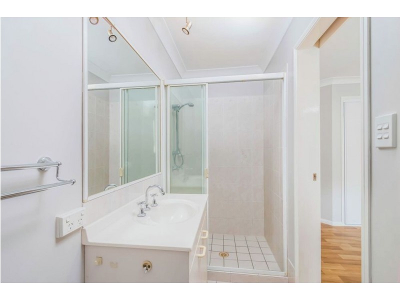 25 Constellation Way, Wynnum QLD 4178