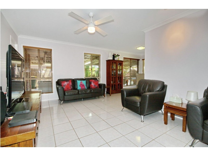 6 Oakwood Court, Hemmant QLD 4174