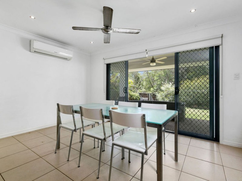41 Worchester Crescent, Wakerley QLD 4154