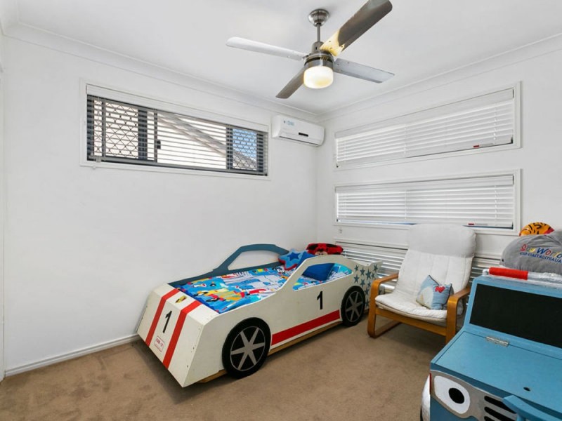 41 Worchester Crescent, Wakerley QLD 4154