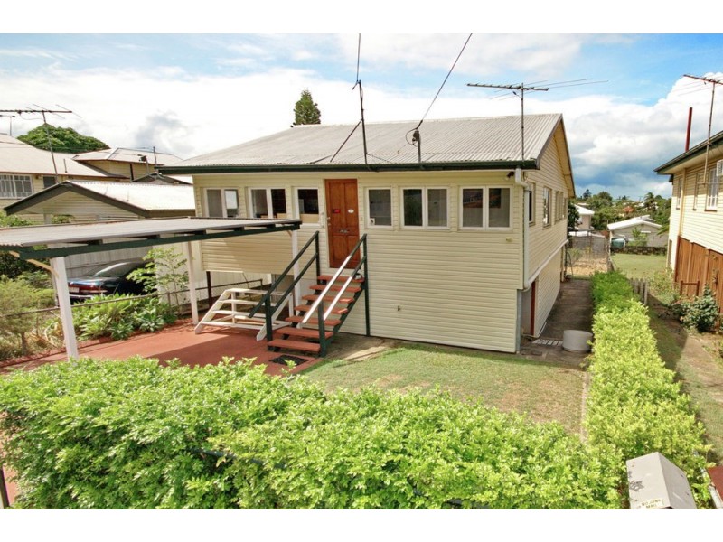 33 Fisher Street, Manly QLD 4179