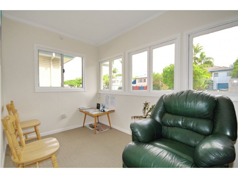 33 Fisher Street, Manly QLD 4179