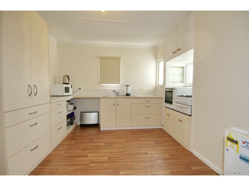 33 Fisher Street, Manly QLD 4179