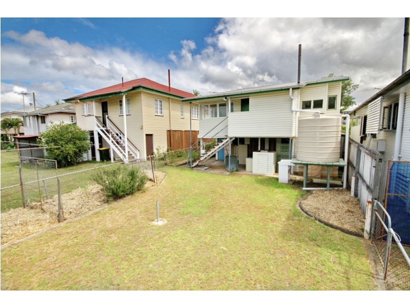 33 Fisher Street, Manly QLD 4179