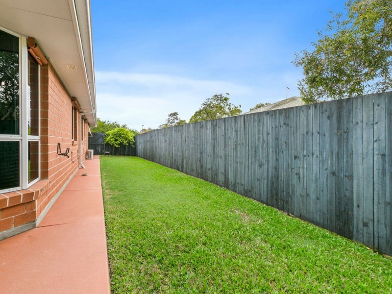 62 Evelyn Road, Wynnum West QLD 4178