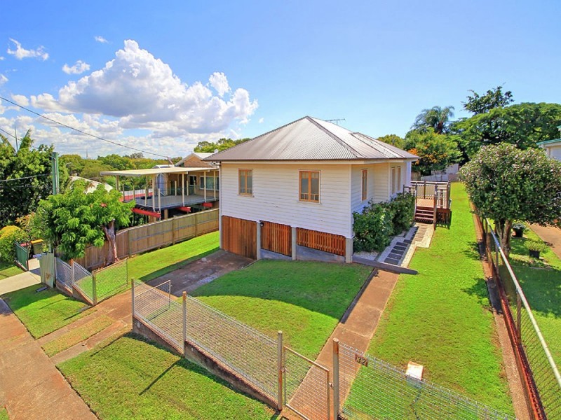 32 Rodney Street, Wynnum West QLD 4178