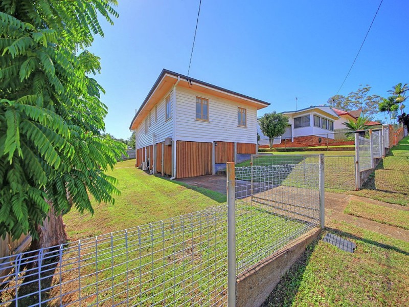 32 Rodney Street, Wynnum West QLD 4178