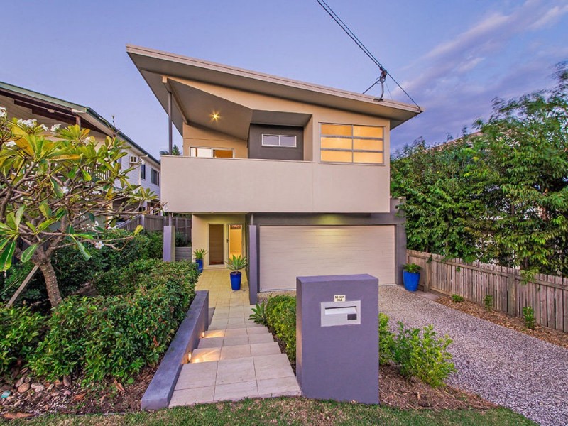 54 MacDonald Street, Lota QLD 4179