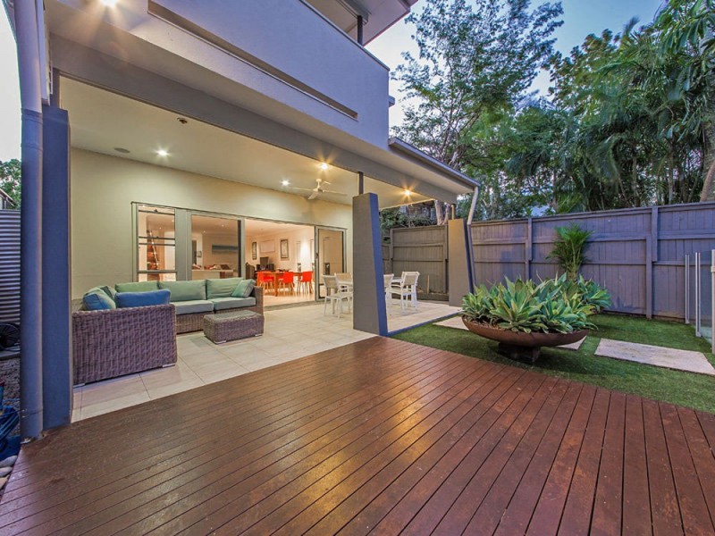 54 MacDonald Street, Lota QLD 4179