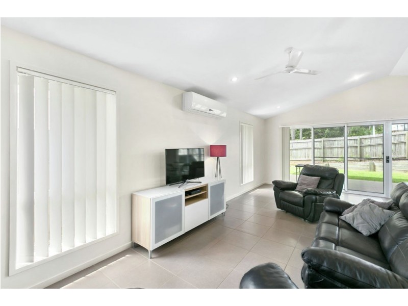 10 Patterson St, Wynnum QLD 4178