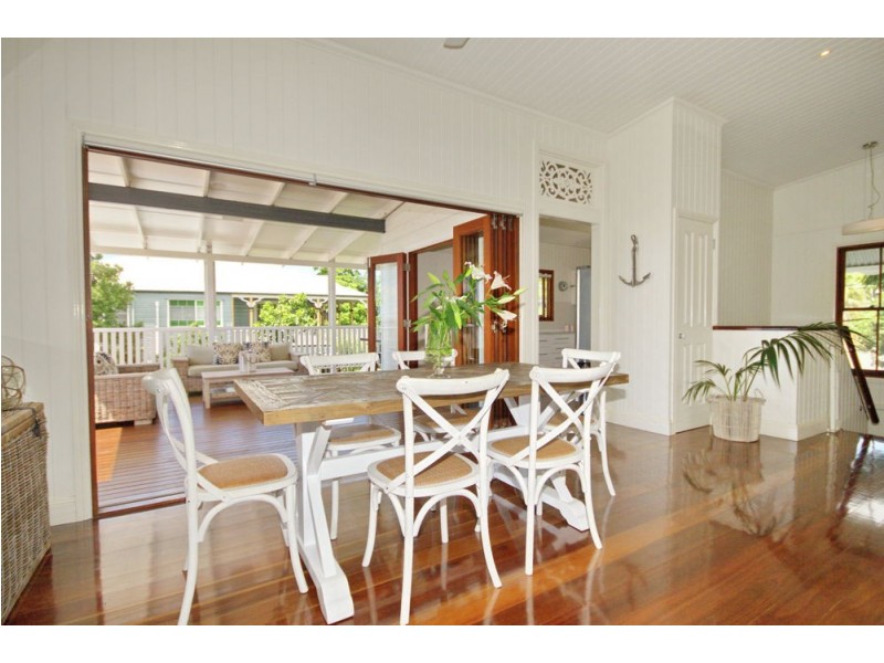 19 Wolsey Parade, Wynnum QLD 4178