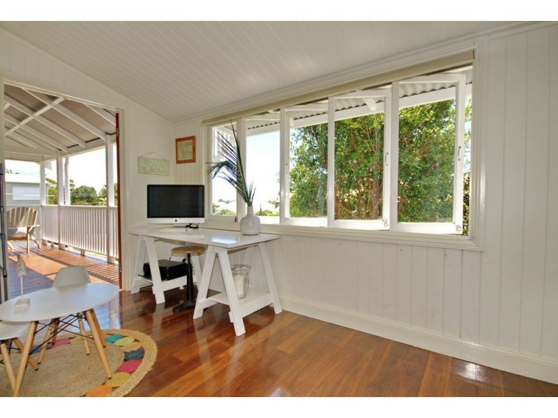 19 Wolsey Parade, Wynnum QLD 4178