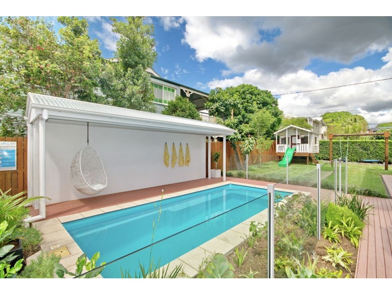 19 Wolsey Parade, Wynnum QLD 4178