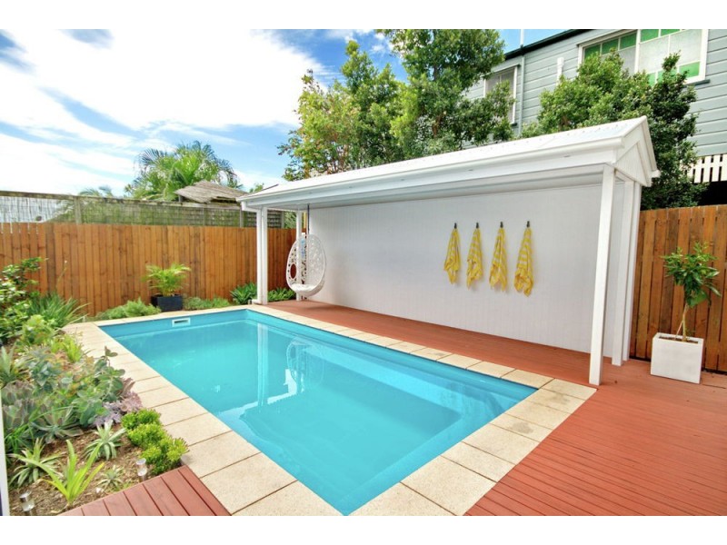 19 Wolsey Parade, Wynnum QLD 4178