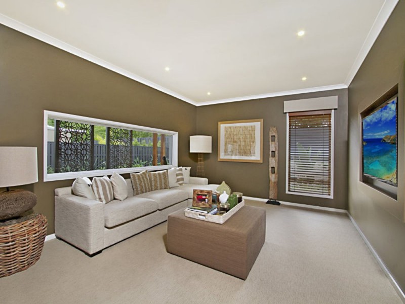 9 Francis Ave, Rochedale QLD 4123