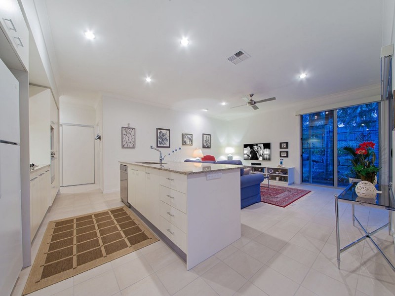 17 Barwin Street, Wakerley QLD 4154
