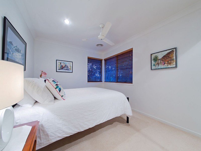 17 Barwin Street, Wakerley QLD 4154