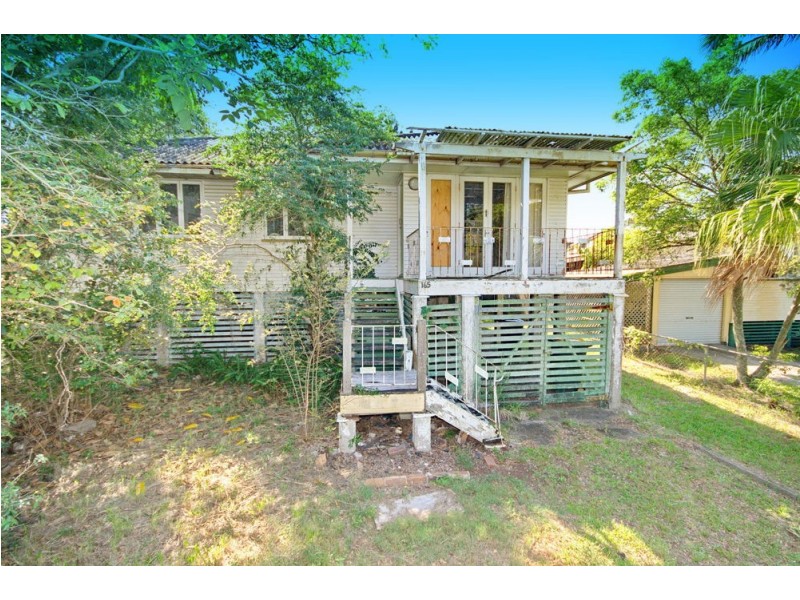 165 Wondall Rd, Wynnum West QLD 4178