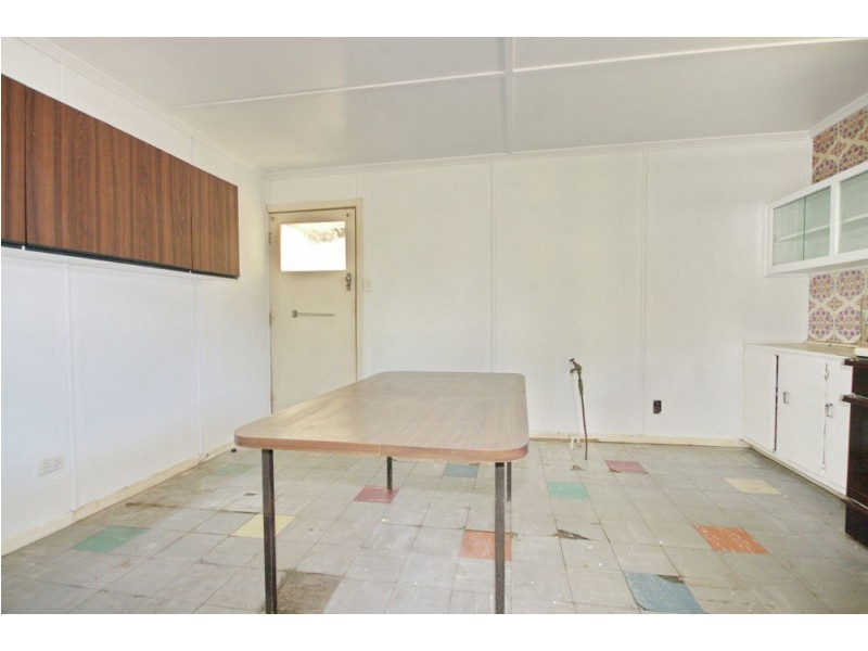 165 Wondall Rd, Wynnum West QLD 4178