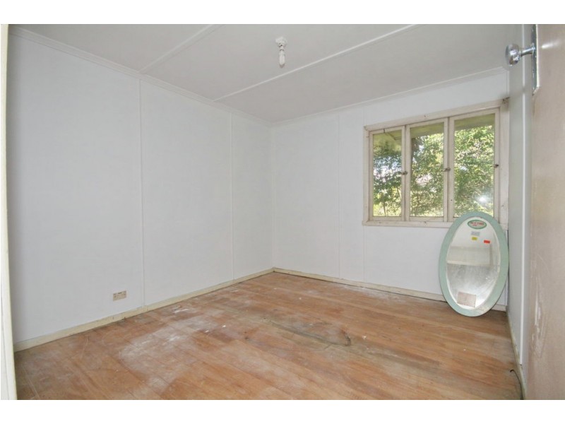 165 Wondall Rd, Wynnum West QLD 4178