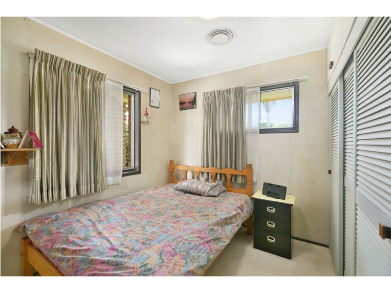 7 Sunstone St, Manly West QLD 4179