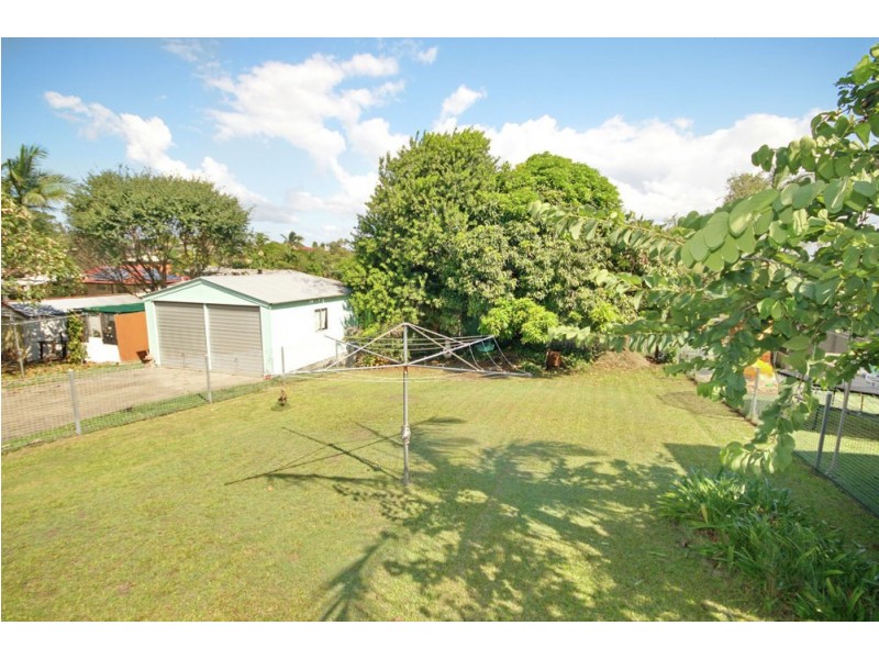 54 Roseneath Pde, Wynnum West QLD 4178