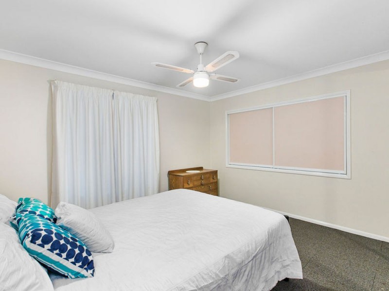 4 Arran Place, Belmont QLD 4153