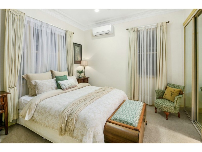 33 Grattan Terrance, Wynnum QLD 4178
