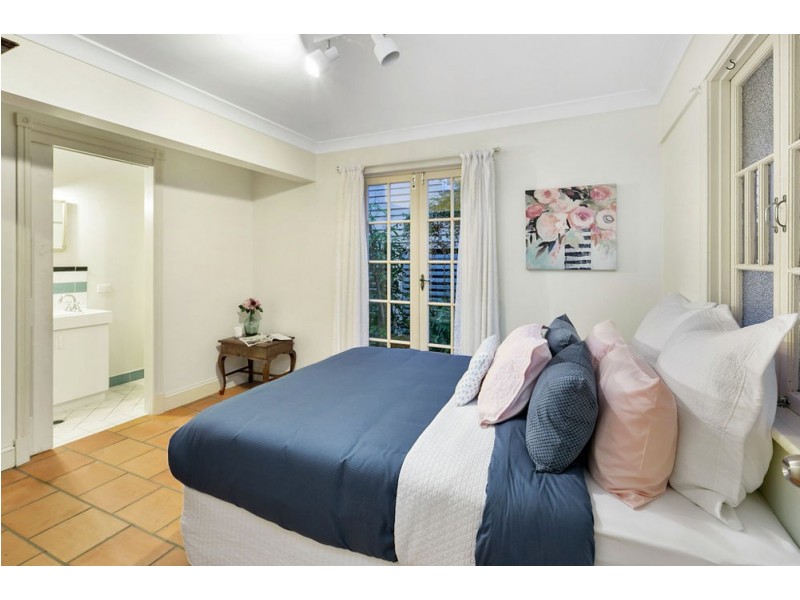 33 Grattan Terrance, Wynnum QLD 4178