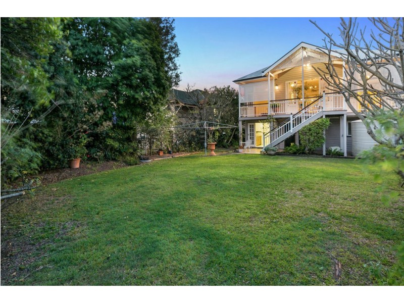 33 Grattan Terrance, Wynnum QLD 4178