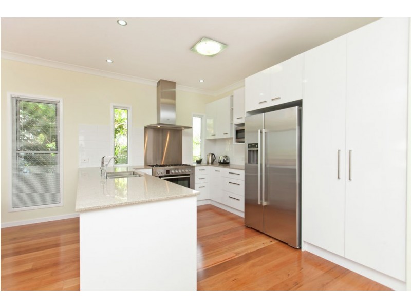 108 Kamarin Street, Manly West QLD 4179