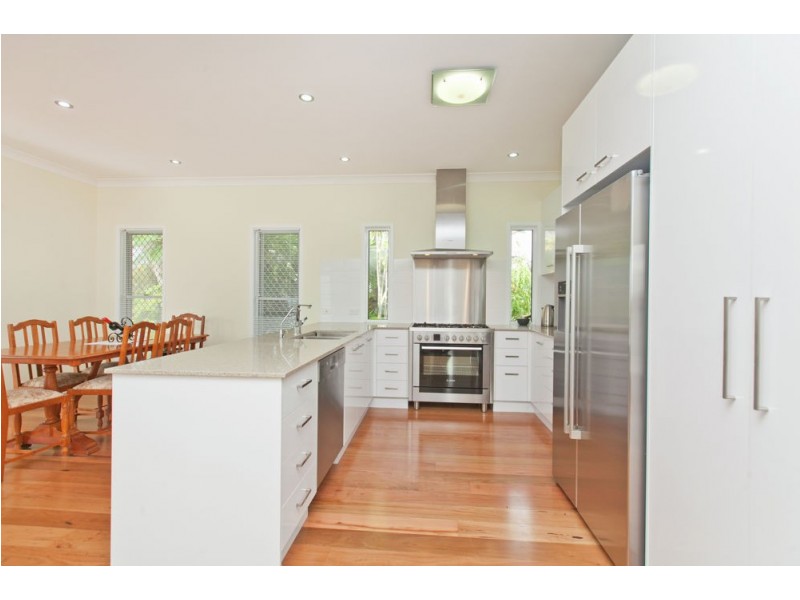 108 Kamarin Street, Manly West QLD 4179