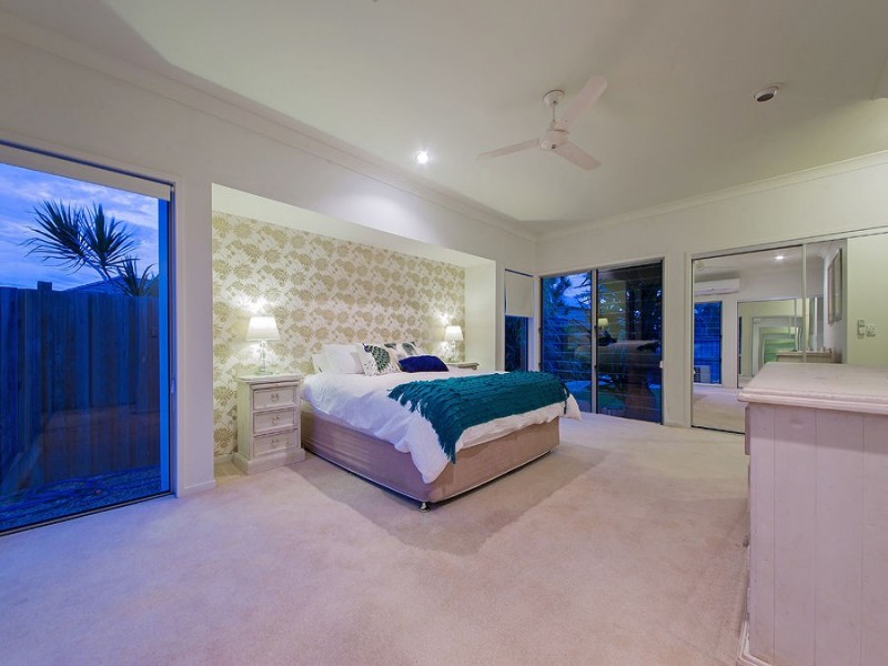 105 Mossvale Drive, Wakerley QLD 4154