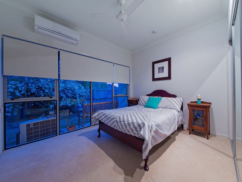 105 Mossvale Drive, Wakerley QLD 4154