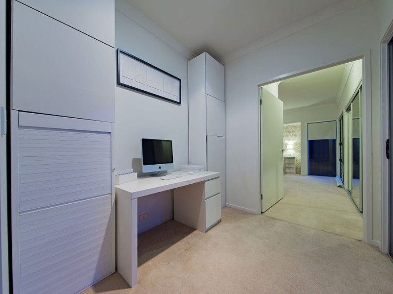 105 Mossvale Drive, Wakerley QLD 4154