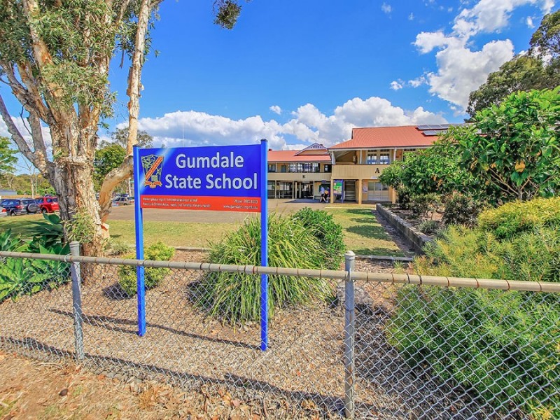 105 Mossvale Drive, Wakerley QLD 4154