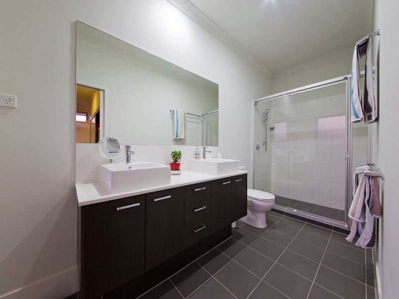 6 Thomson Place, Wakerley QLD 4154