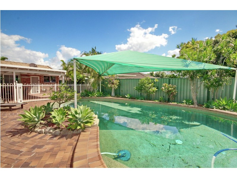 37 Teraglin Street, Manly West QLD 4179