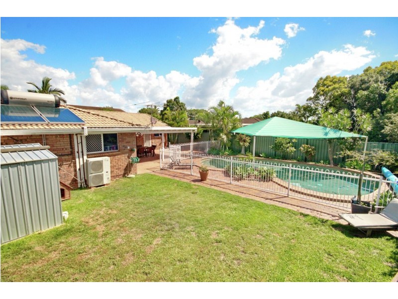 37 Teraglin Street, Manly West QLD 4179