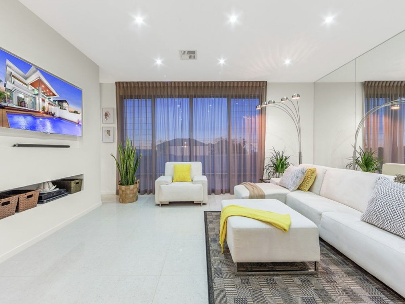 16 Adam Street, Wynnum QLD 4178